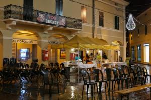0013La Piazza del Torneo (23)